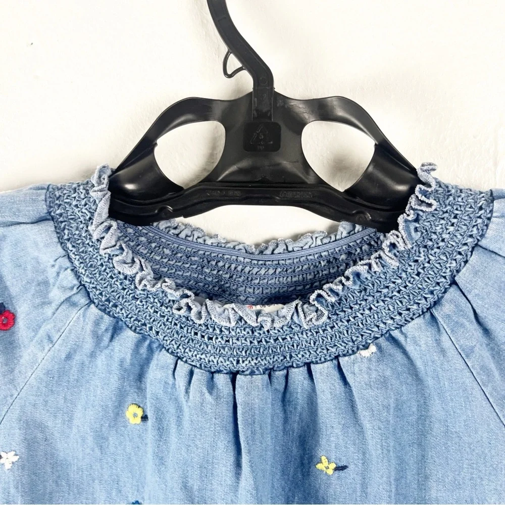 HANNA ANDERSSON Girls Springtime Chambry Ruffle Neckline Trim Dress, Size 6-7